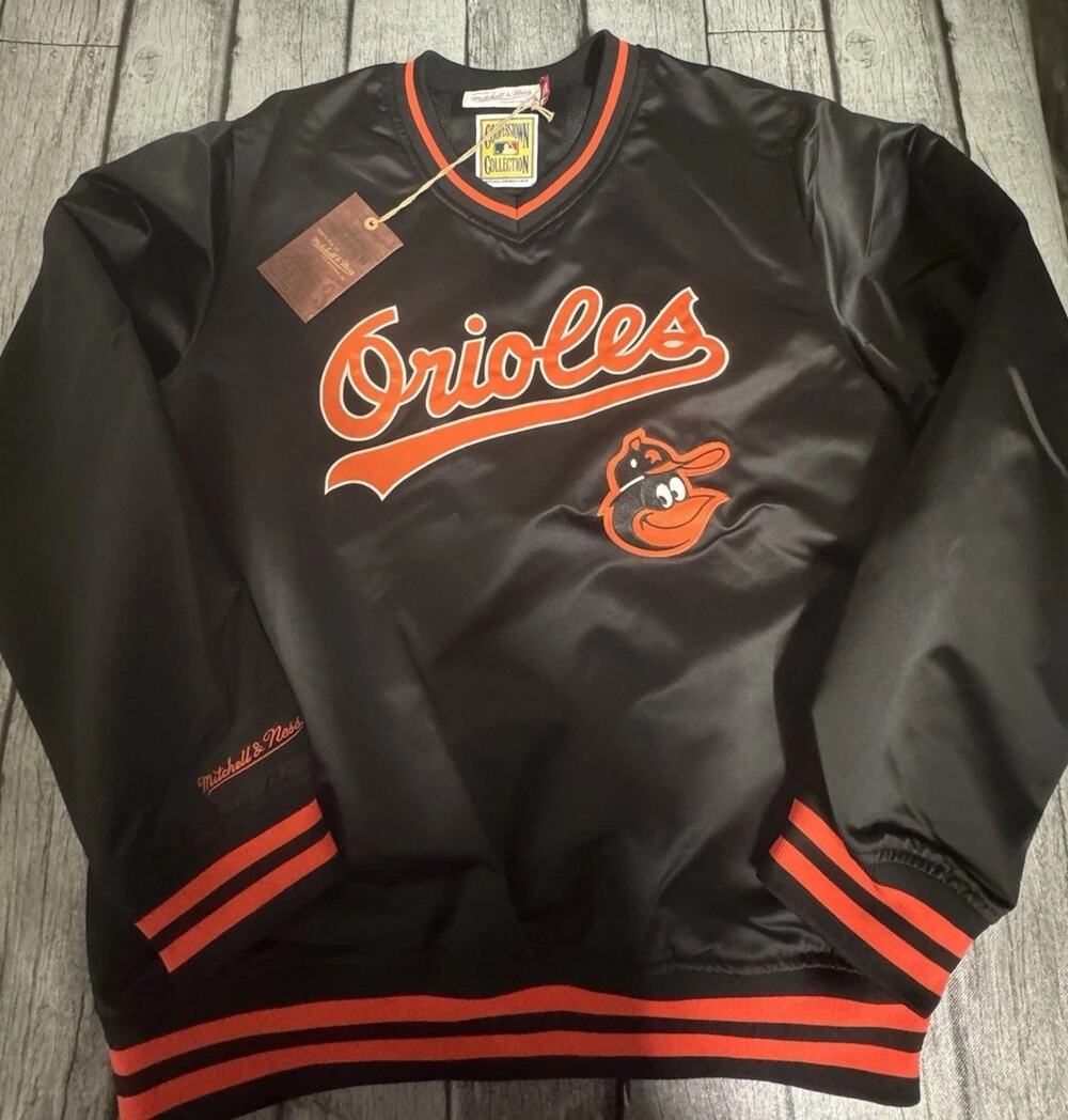 NWT Men’s Mitchell & Ness Baltimore Orioles Sideline Pullover Satin Jacket Med